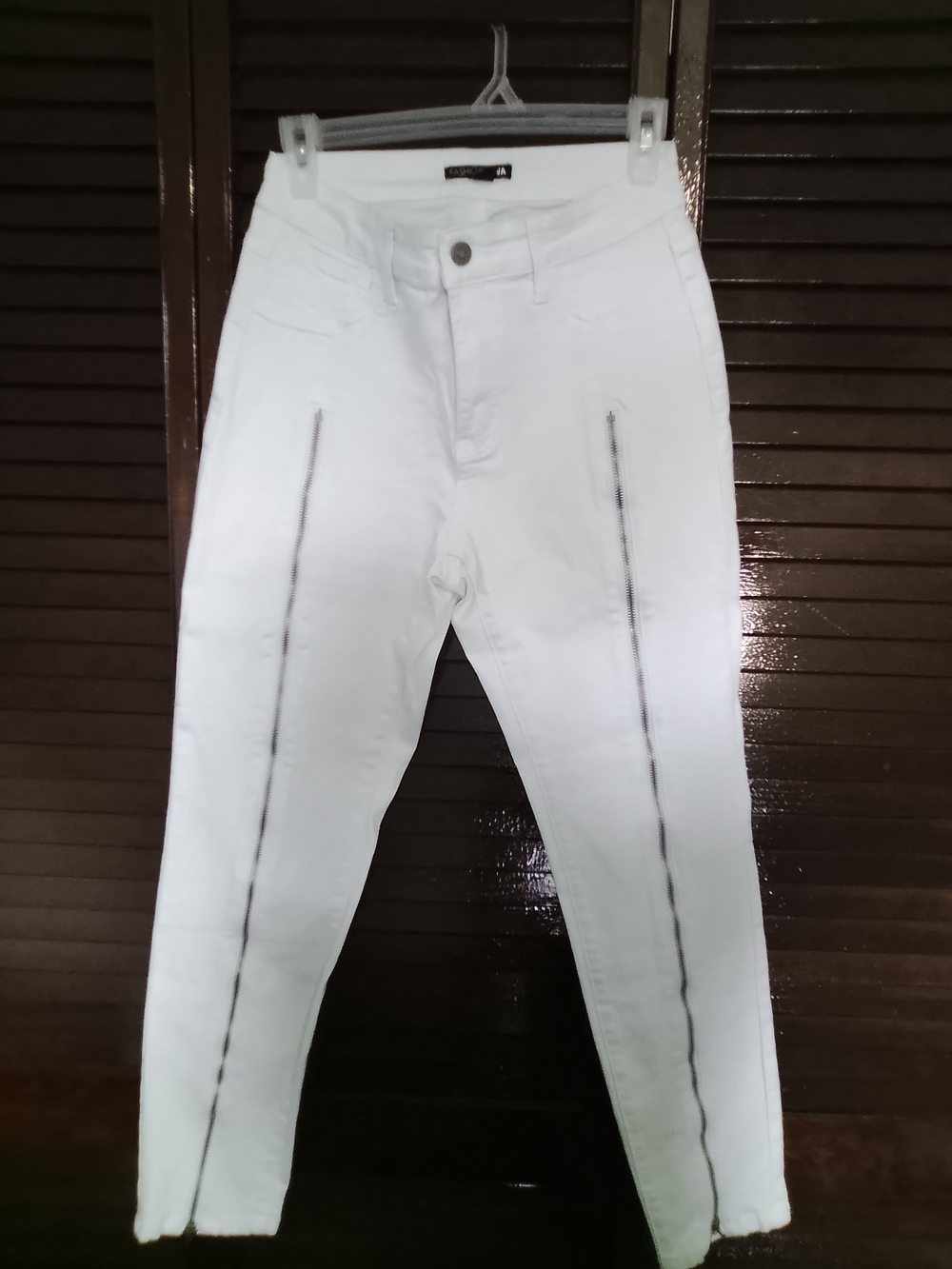 Women's White Slim Jeans with Zippers Down The Front Legs
